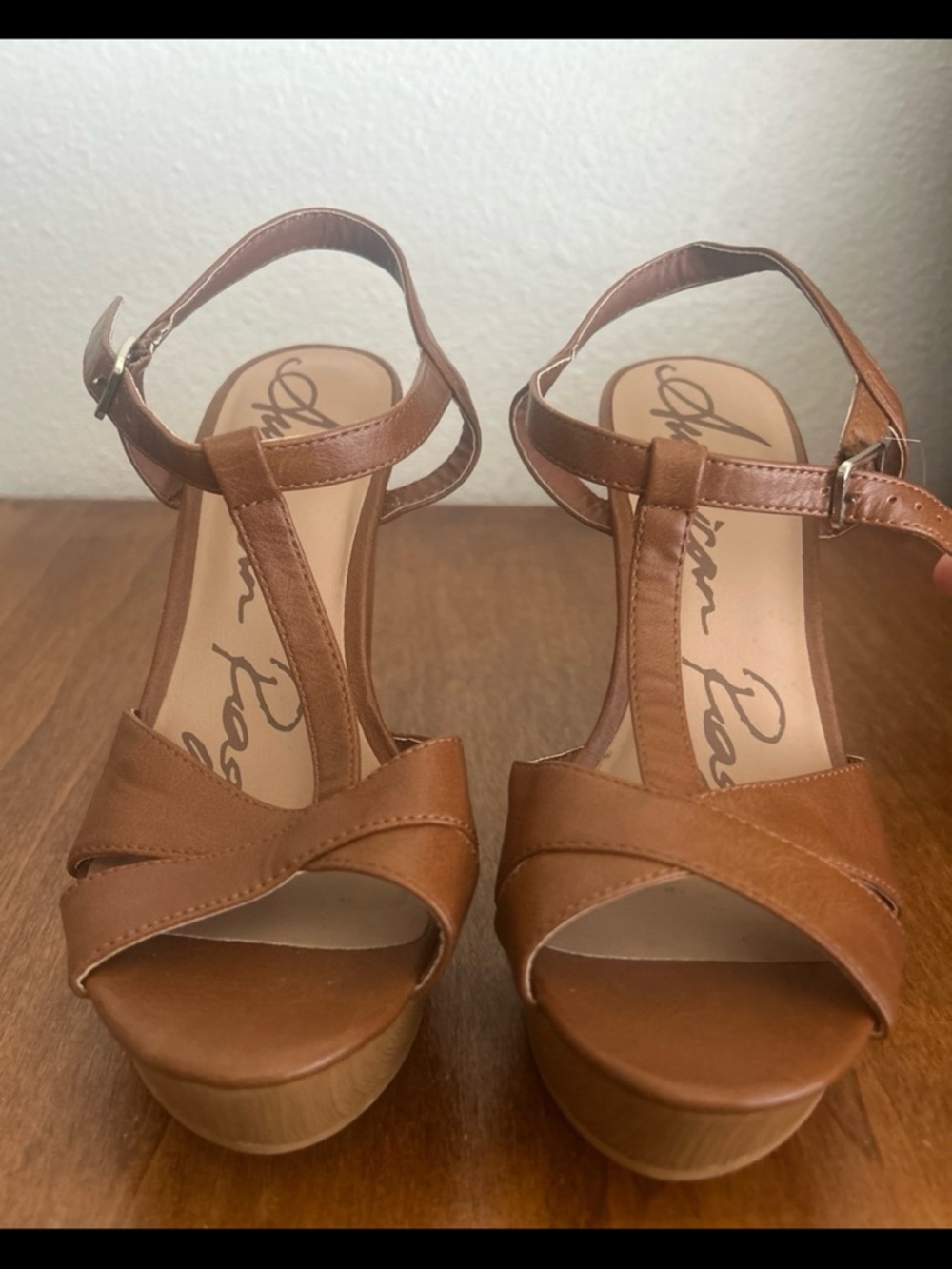 American Rag heels 7.5